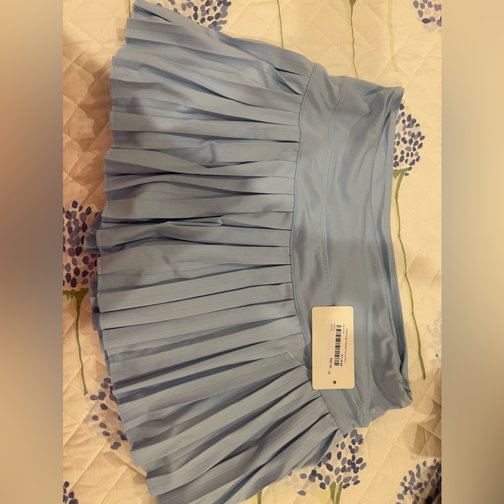 still has tag in the pocket!!